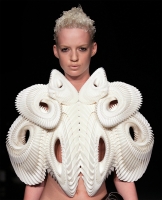 3d geprinte mode van Iris van Herpen