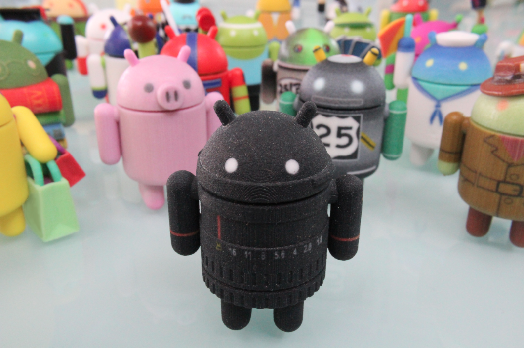 Bugdroids-group-photo-with-Shutterbug
